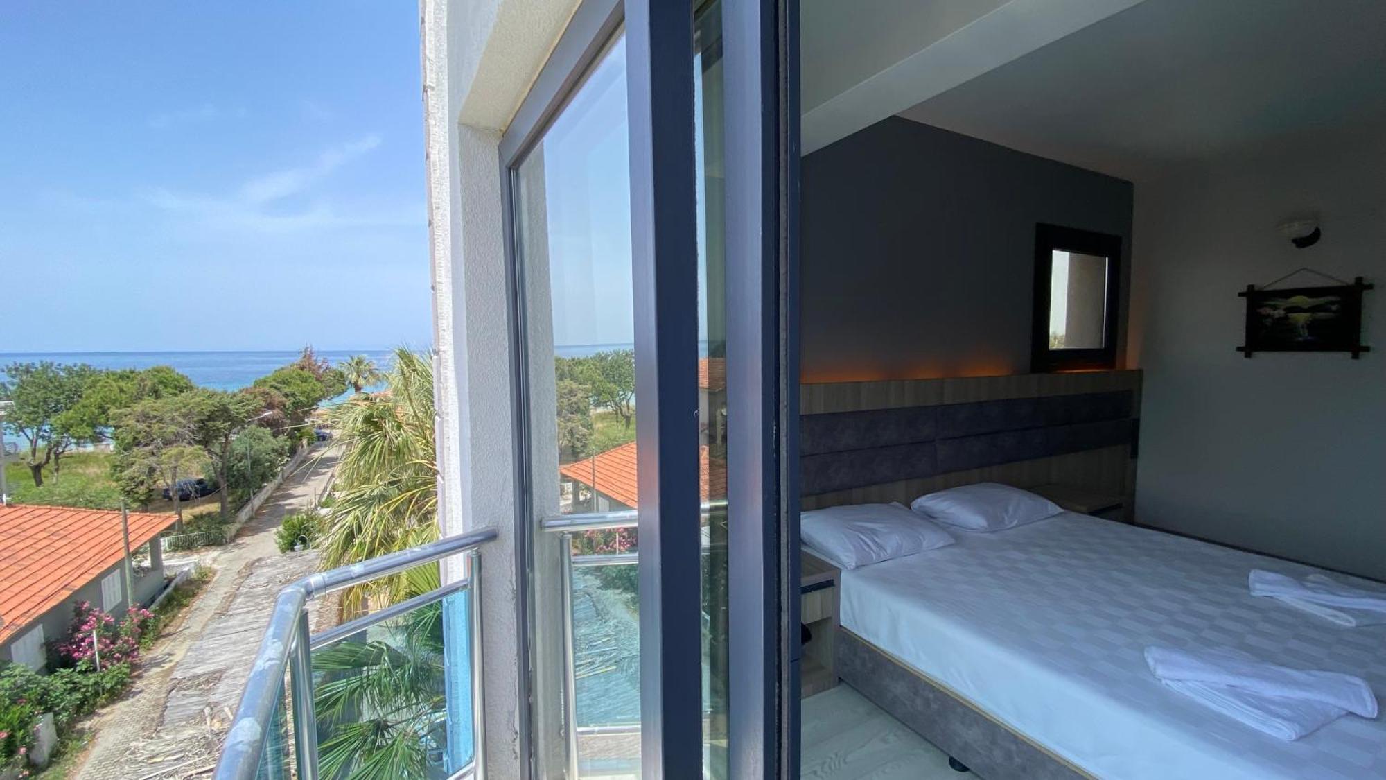 Medos Beach Hotel Kusadasi Luaran gambar